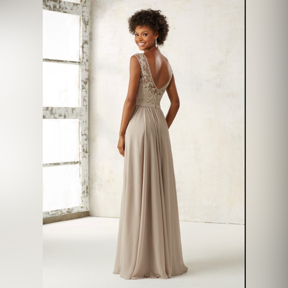 MORILEE,Elegant Chiffon Formal Dress,Size 10 - Picture 3 of 15